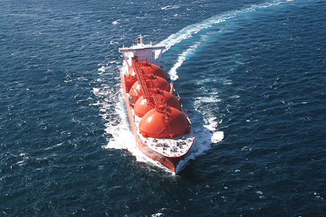 Typical 125,000 m3 LNG carrier in operation
