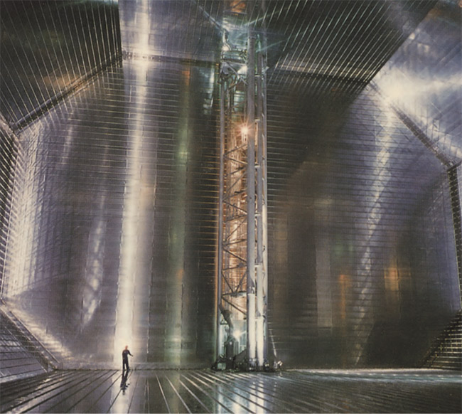 À l'intérieur du réservoir à membrane d'un transporteur de GNL typique de 266 000 m3