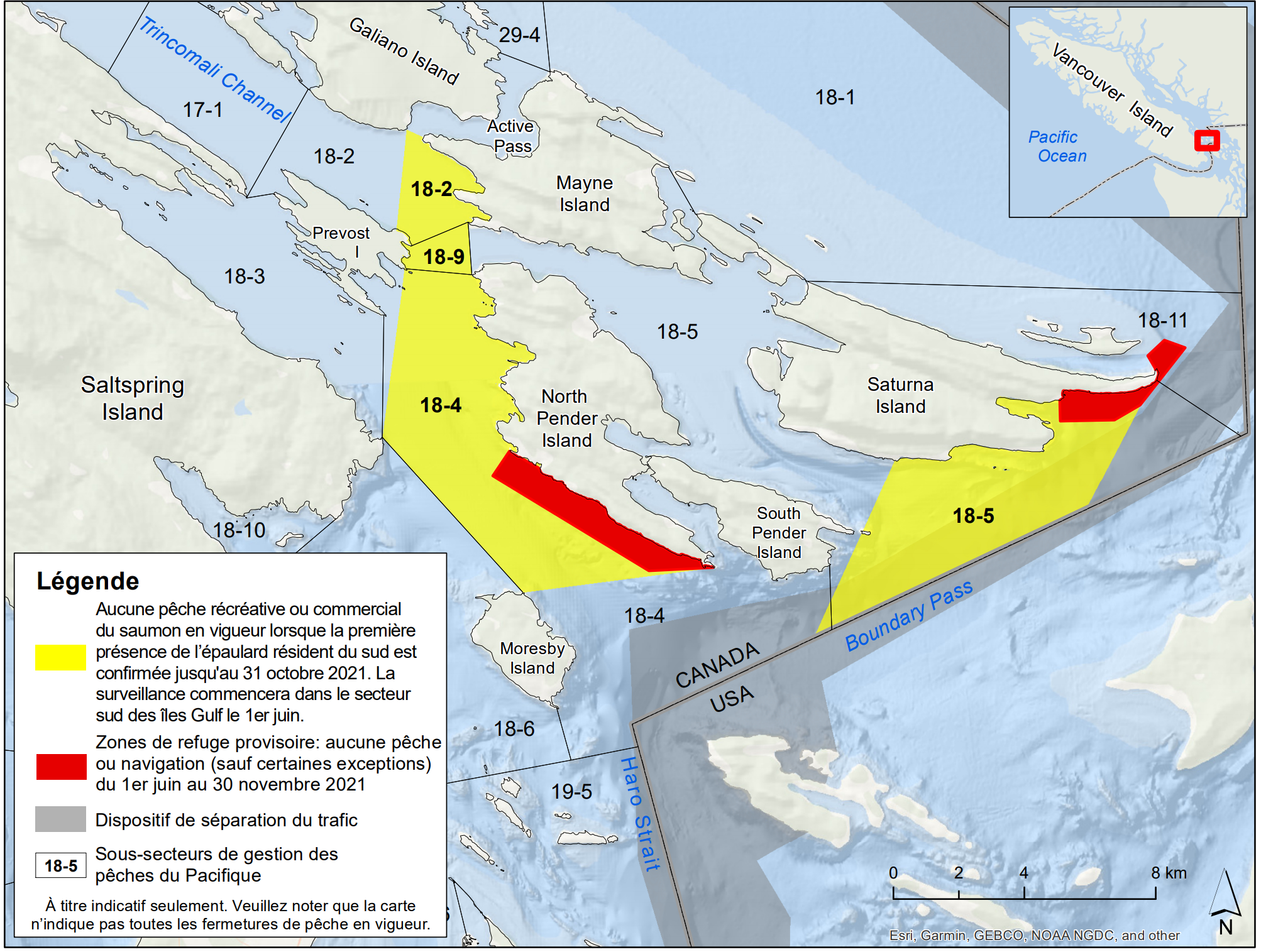 Carte illustrant les zones d’interdiction de pêche récréative ou commercial du saumon lors d’une détection d’un épaulard résident du sud (zones jaunes), les zones de refuge provisoire (zones rouges), le dispositif de séparation du trafic (en gris) et les sous-secteurs de gestion des pêches du Pacifique (numérotés).